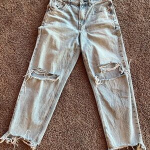 American Eagle Outfitters Light Blue Distressed Boyfriend Jeans strigid